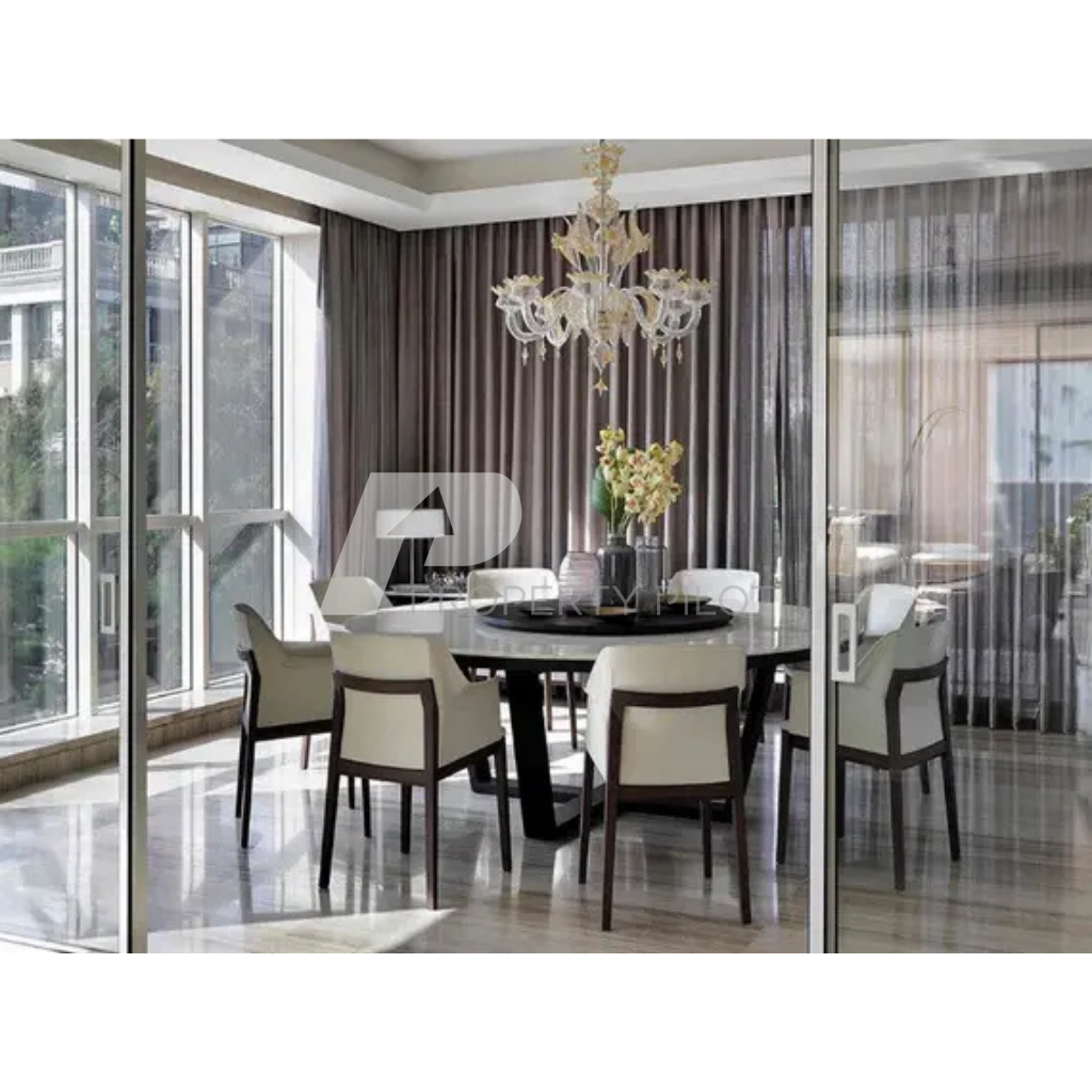 Trump Tower Dinning